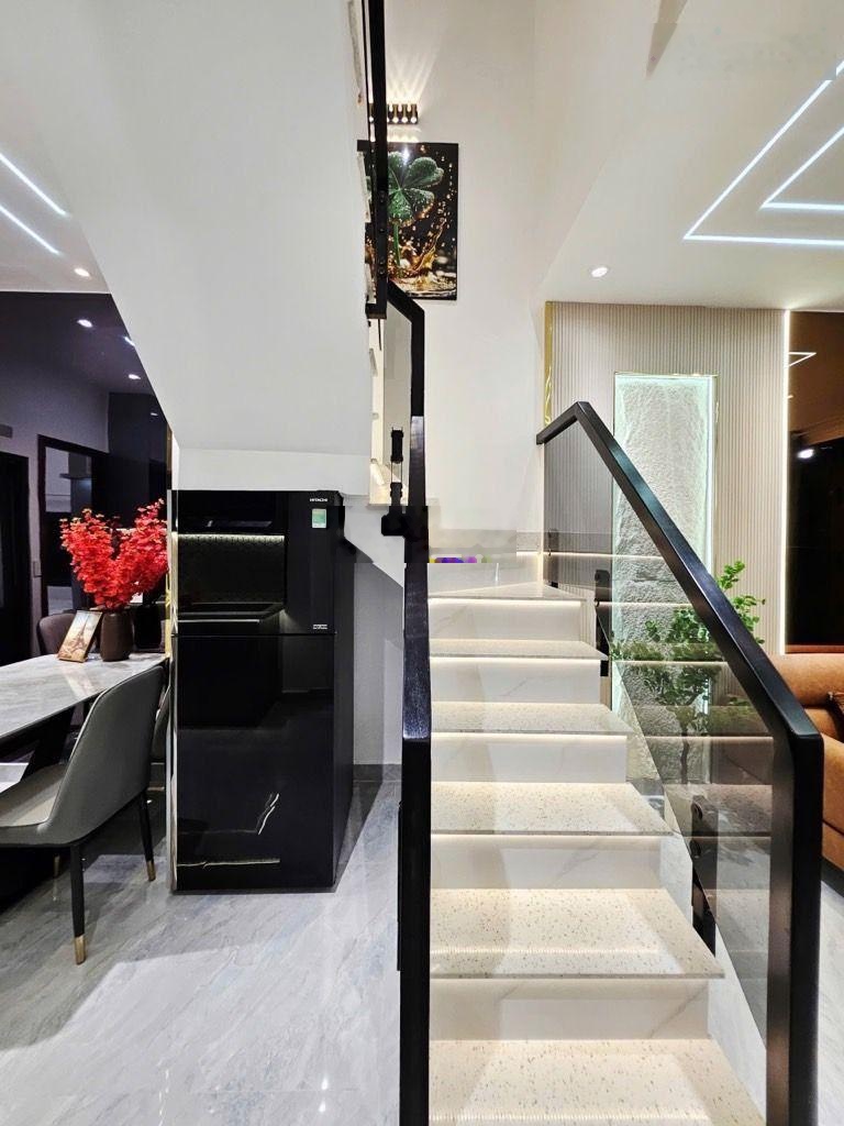 Bán nhà Phan Huy Ích P12 2 tầng, full nội thất, giá tốt 4.97 tỷ