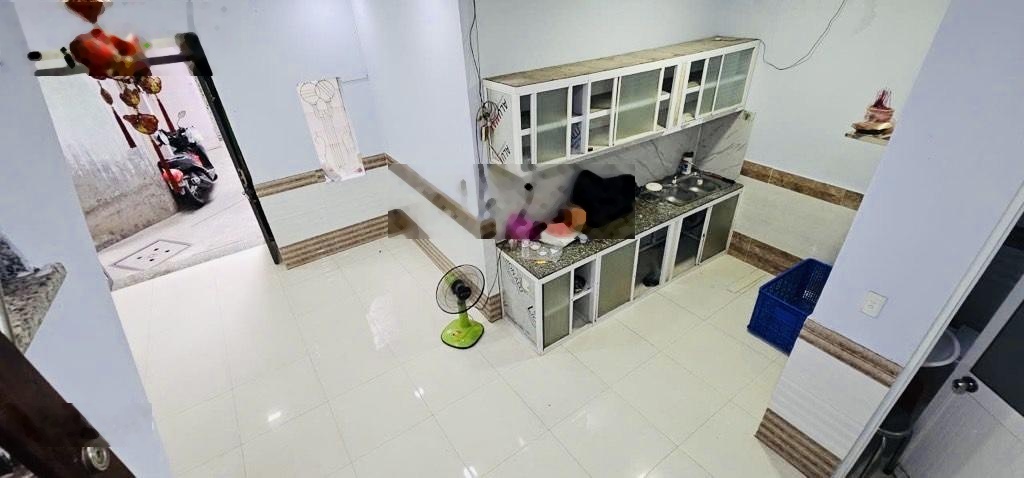 Only 5,3 tỷ- sở hữu nhà trung tâm q1 - cách 1 căn ra hẻm xe hơi - khu dân cư hiện hữu