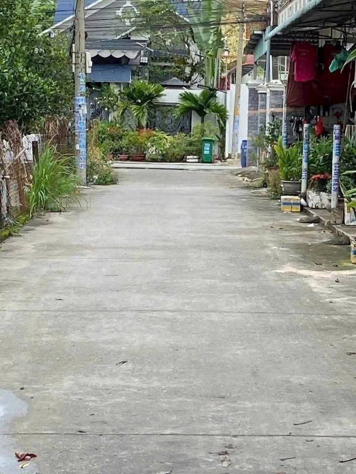 Bán nhà riêng huyện Bình Chánh, thành phố Hồ Chí Minh giá 2,3 tỷ