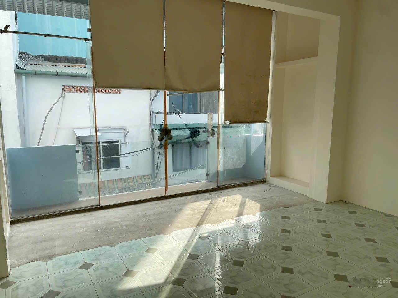 Hàng hiếm Q1 63m2 - HXH - Sau lưng căn mặt tiền - CN 61.9m2 - 2 tầng BTCT