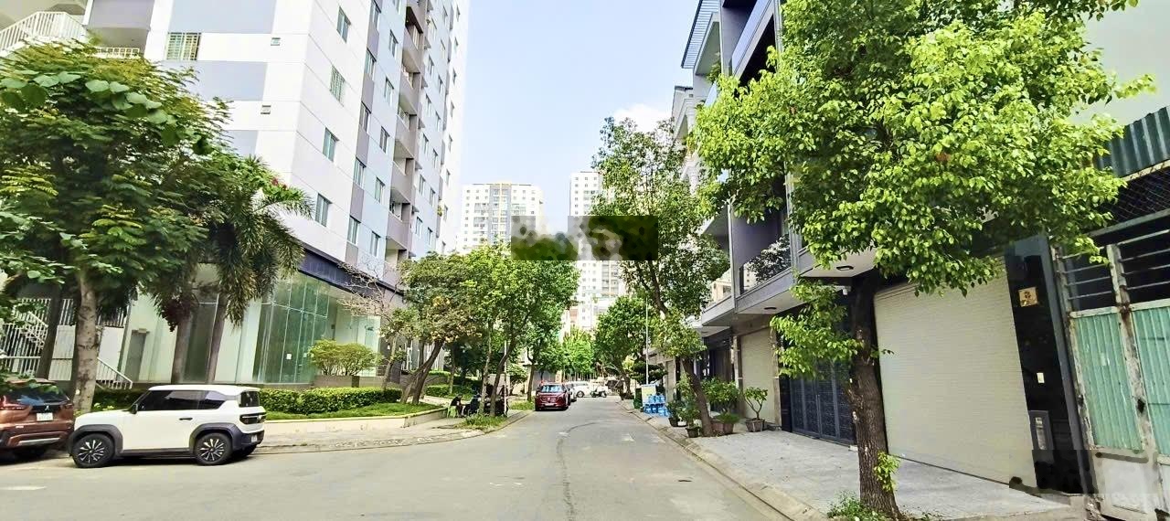 Cho thuê nhà riêng 5PN, 5WC, 240m2, 33 triệu, tại Đường 2B, P. Phú Mỹ, Q7, HCM, hot! Uy tín