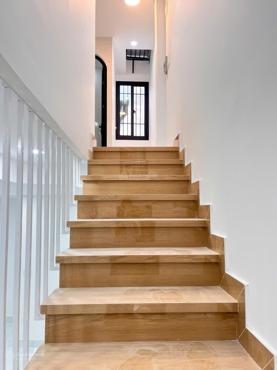 Bán nhà giá rẻ quận 6, đường Hậu Giang, 4.5x7.5m, 32.5m2, 2 tầng, 3.9 tỷ TL