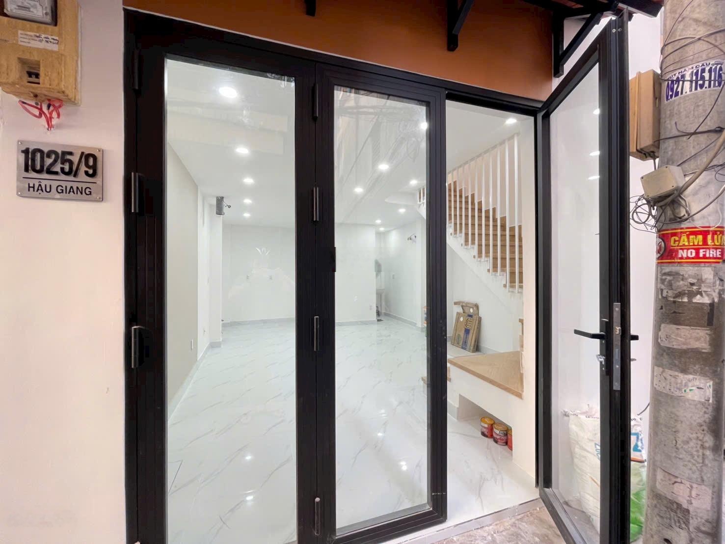 Bán nhà hẻm 1025 Hậu Giang, P.11, Q.6, DT 4.5 x 7.3m, NH 4.8m, 1 lầu, giá 3.9 tỷ ( TL )