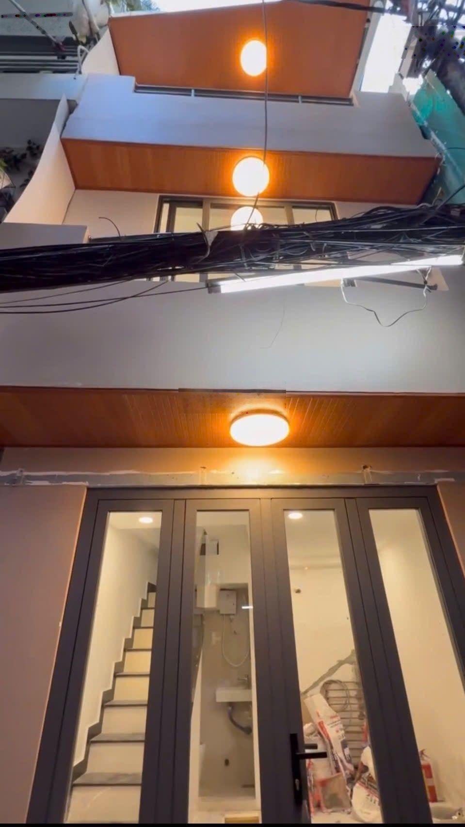 Siêu phẩm 4 tầng nhỏ xinh cực hiếm sát MT Trần Hưng Đạo - thông phố đi bộ Bùi Viện - chỉ 4.48 tỷ