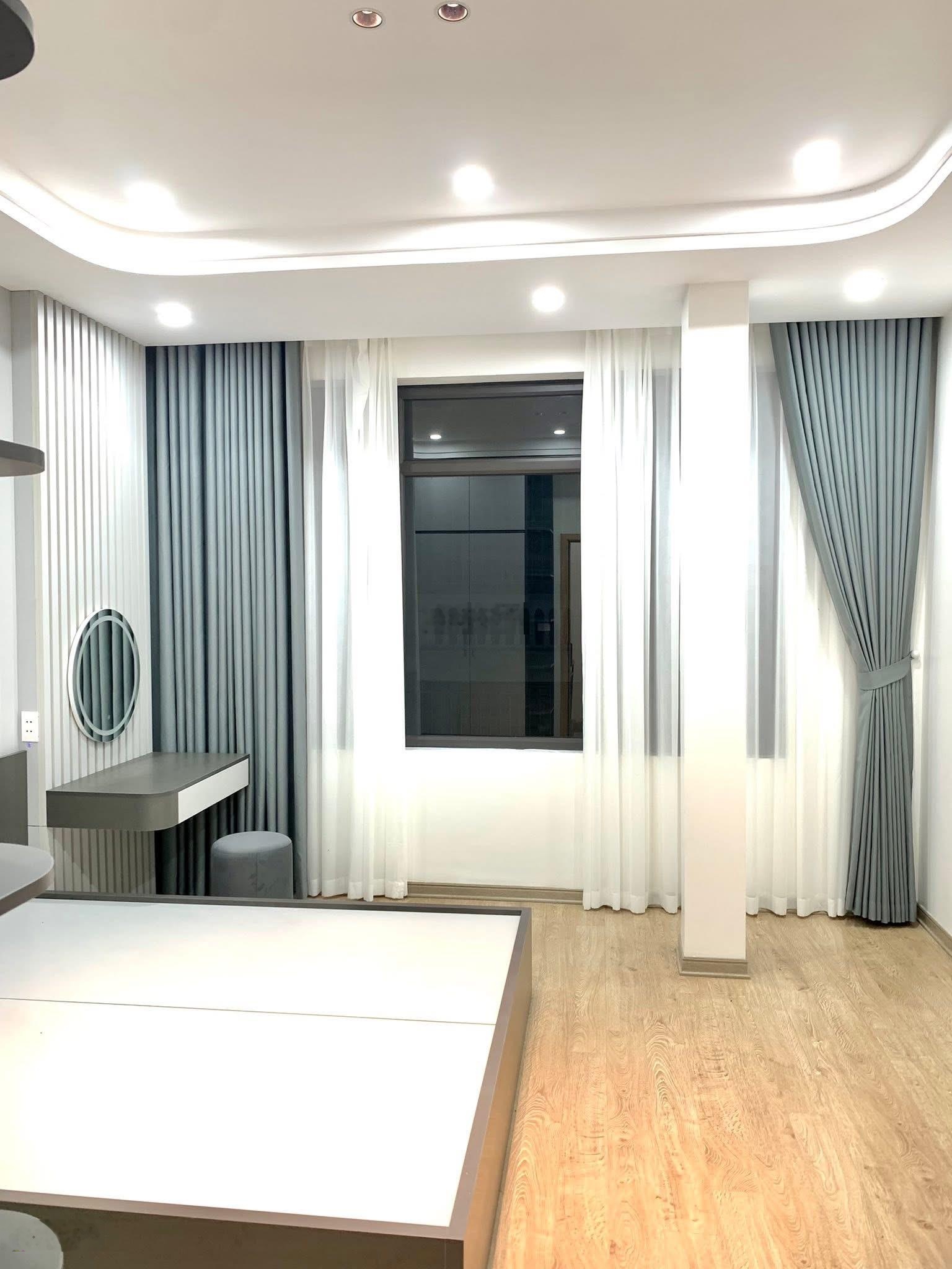 Bán nhà nguyễn thái học- giảng võ - ba đình - chỉ 10m ra mp ô tô- kinh doanh - dt 19m, x3t, giá 5,1