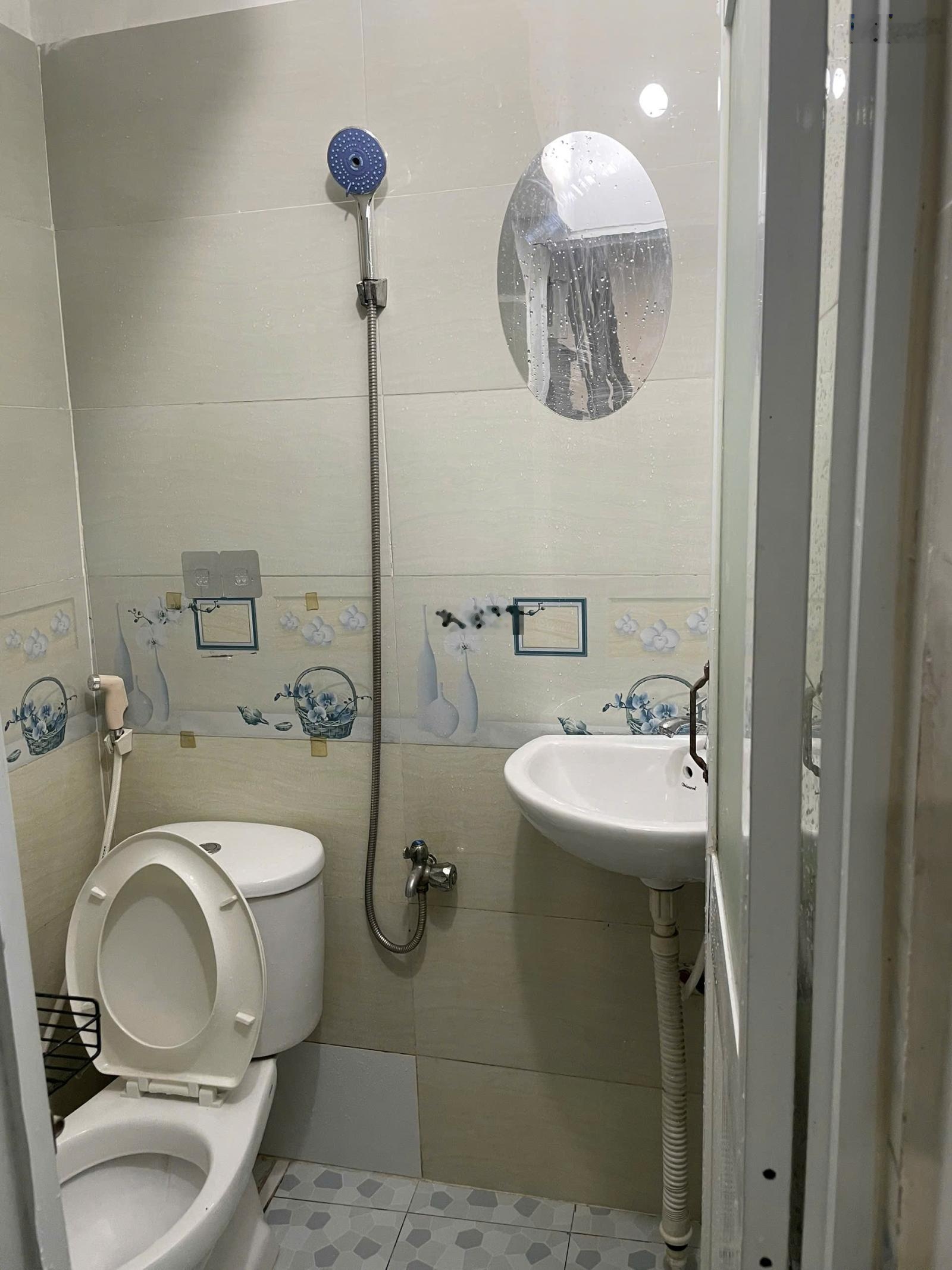 Hh 1% nhờ bán nhà Phan Huy Ích p12 dt 3x6m 1 lầu sổ riêng