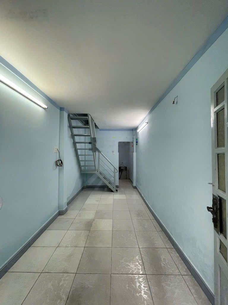 Sổ hồng riêng - nhà 2 tầng - tt quận giá tốt