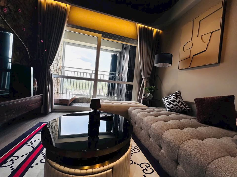 Bán căn chung cư Mường Thanh Viễn Triều, 2 phòng ngủ, view phố Núi, full nội thất đẹp, giá 3.65 tỷ