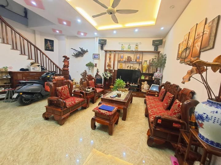 Bán căn nhà Quang Trung, Hà Đông, gần Metro, trung tâm hành chính, trường học