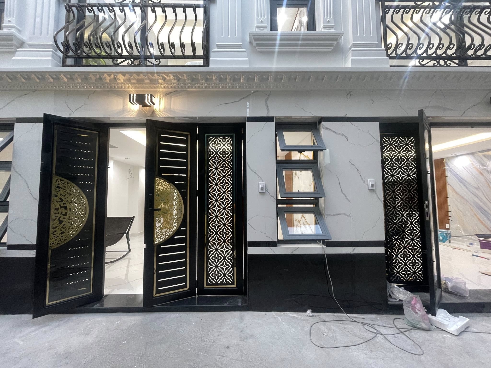 Bán nhà Phan Xích Long, hẻm taxi đón tận cửa, phù hợp vừa ở vừa kinh doanh