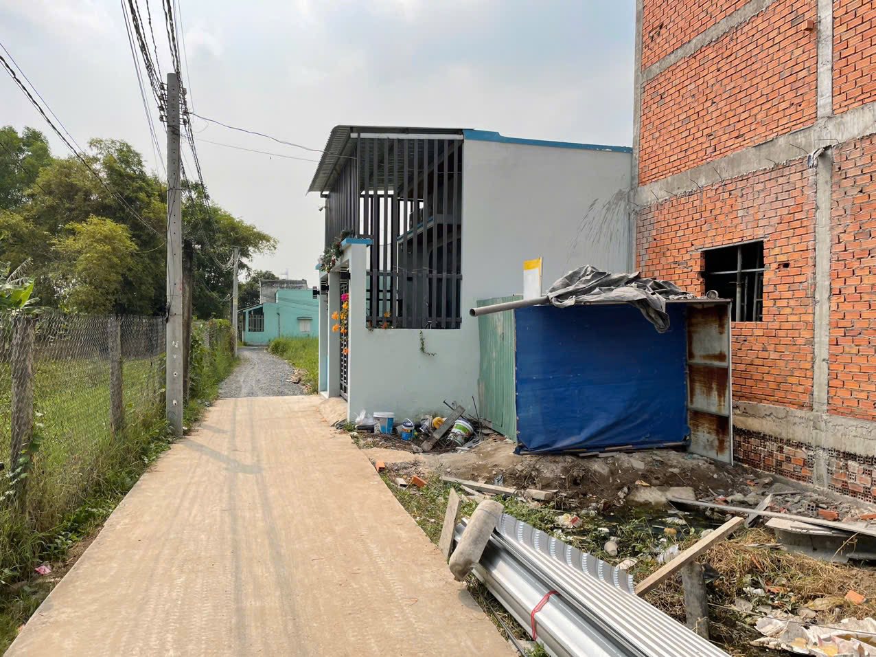 Bán lô đất đẹp tại Phước Lâm, Cần Giuộc, đường xe hơi, nền cao ráo, xây dựng ngay.