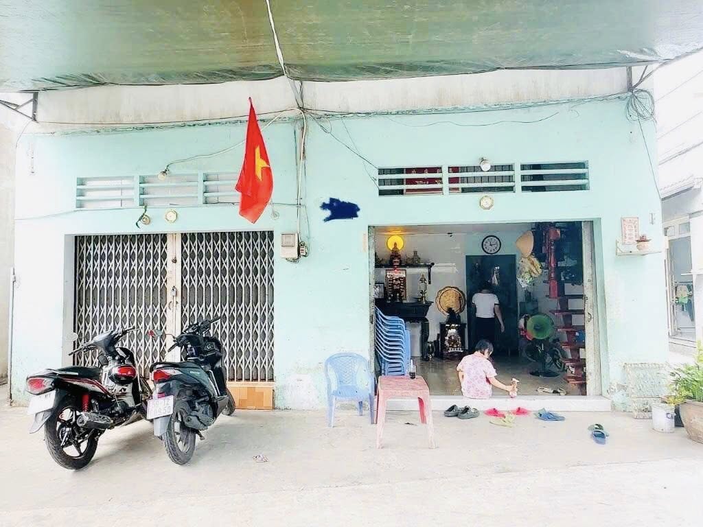 Bán lô góc 2 mặt tiền Lê Đình Cẩn, diện tích 120,9m2, giá chưa tới 7 tỷ