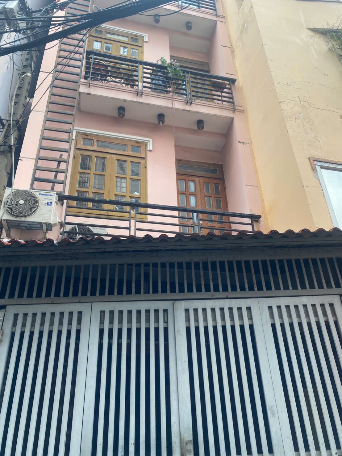 Bán nhà 4 tầng hẻm xe tải thông Trường Chinh, phường 15, Tân Bình