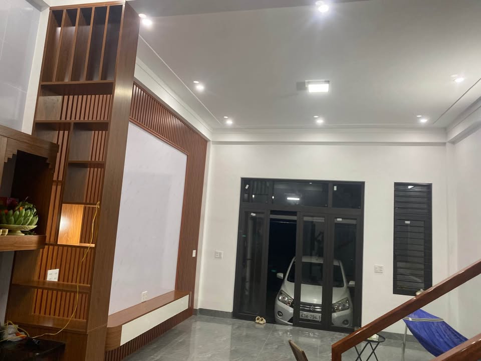 Bán nhà riêng thành phố Đồng Hới, tỉnh Quảng Bình giá 2,4 tỷ