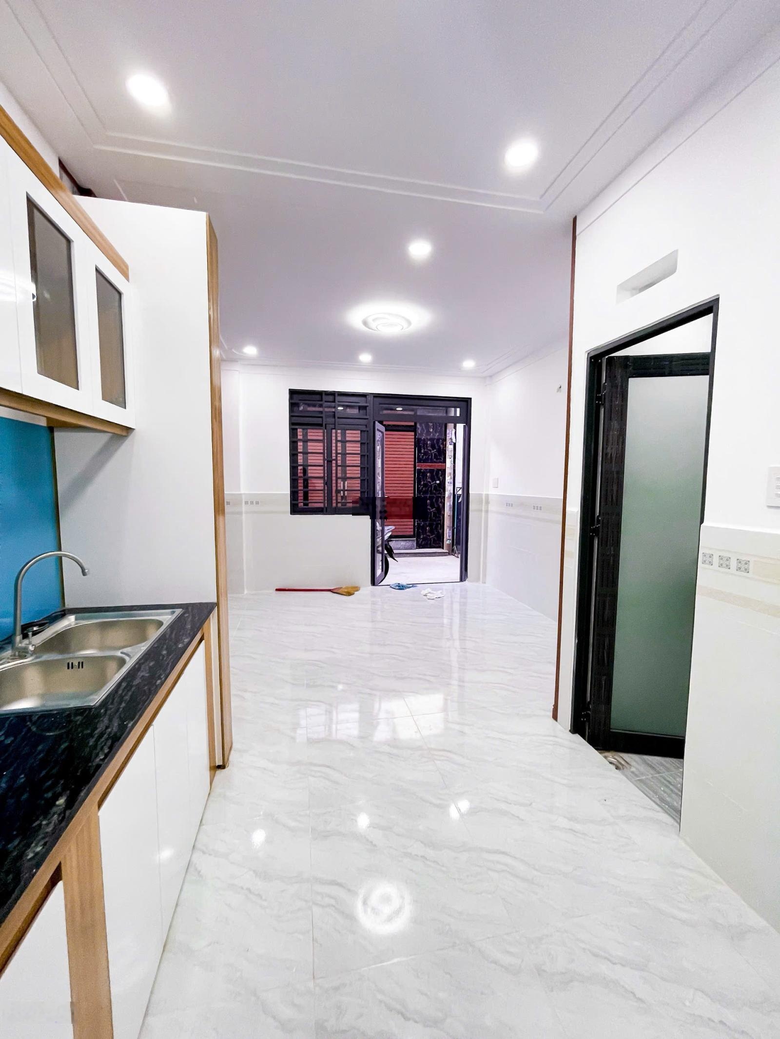 Bán nhà 1 sẹc ngắn đường Phan Văn Hớn ngay cầu Tham Lương, giá 860 triệu