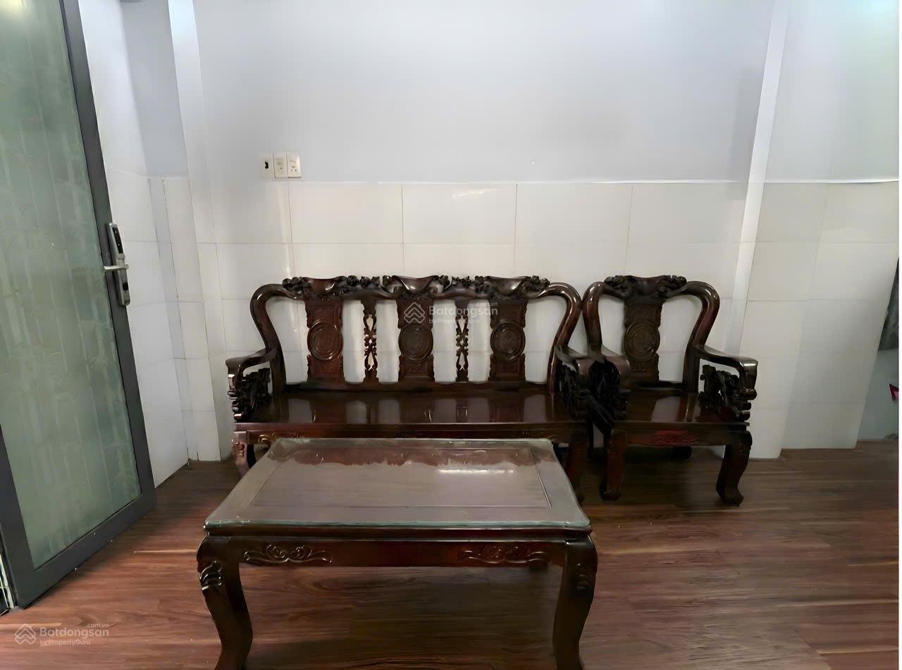 Bán nhà Phạm Văn Chí, Q6 giáp Q5, DTSD 51m2, lô góc, nhỉnh 3 tỷ