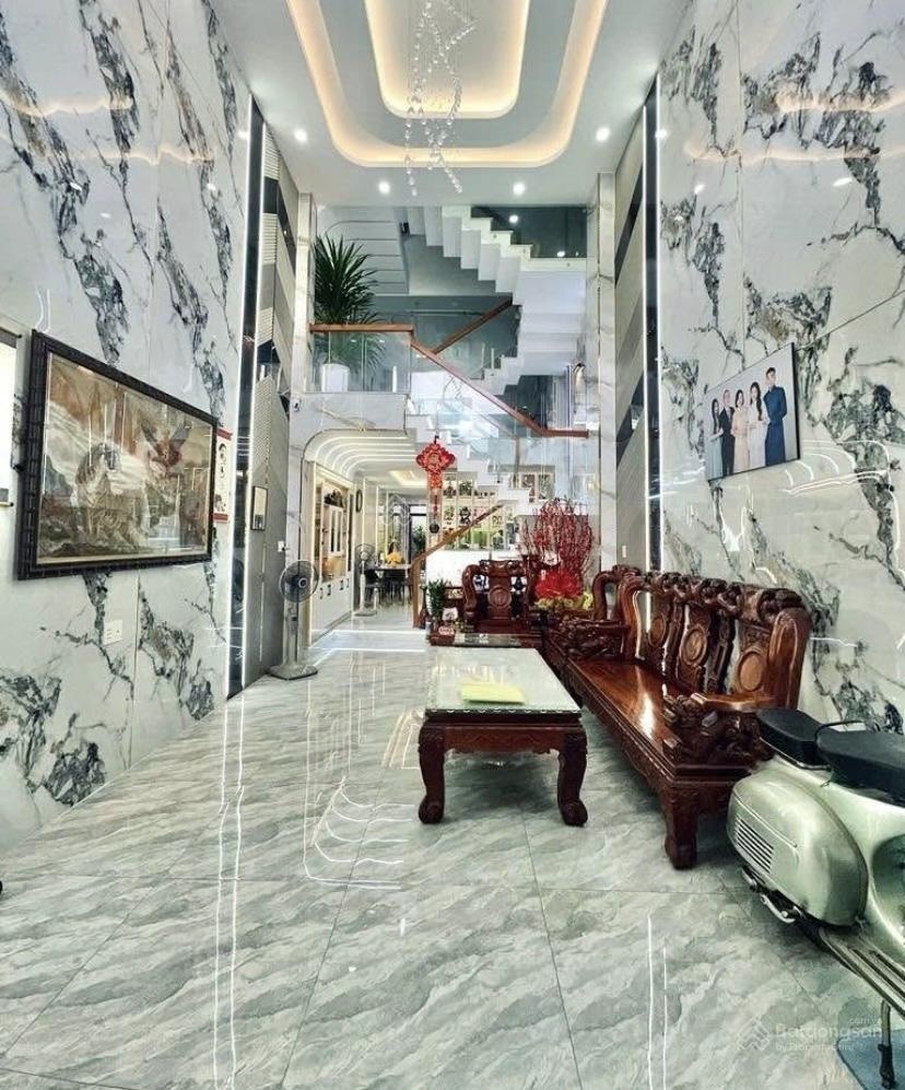 Nhà ngộp 5Tỷ3/74.2m2 ngay Tôn Thất Đạm - Quận 1. Đang cho thuê 25 triệu gần ngay SaiGon Centre