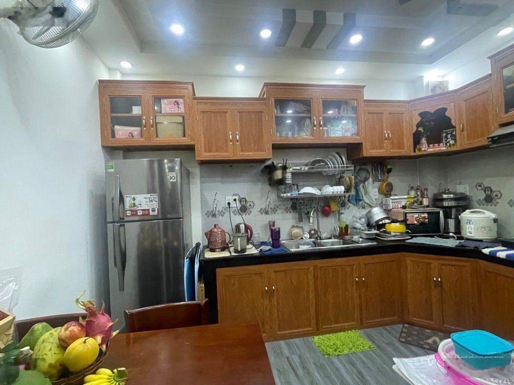 Bán nhà 2 tầng sát mặt tiền Phan Huy Ích, Gò Vấp, 50m2, giá 4.5 tỉ thương lượng