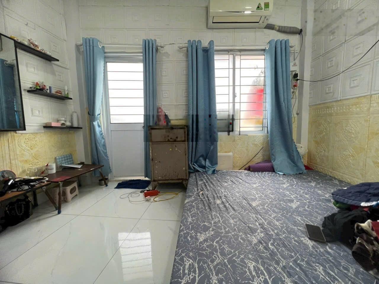 Nhà 2 Tầng Ngay Tỉnh Lộ 10 - 4x4m Sổ Hồng Riêng Hoàn Công - Giáp Quận 6 - Chào 1.69 Tỷ Thương Lượng