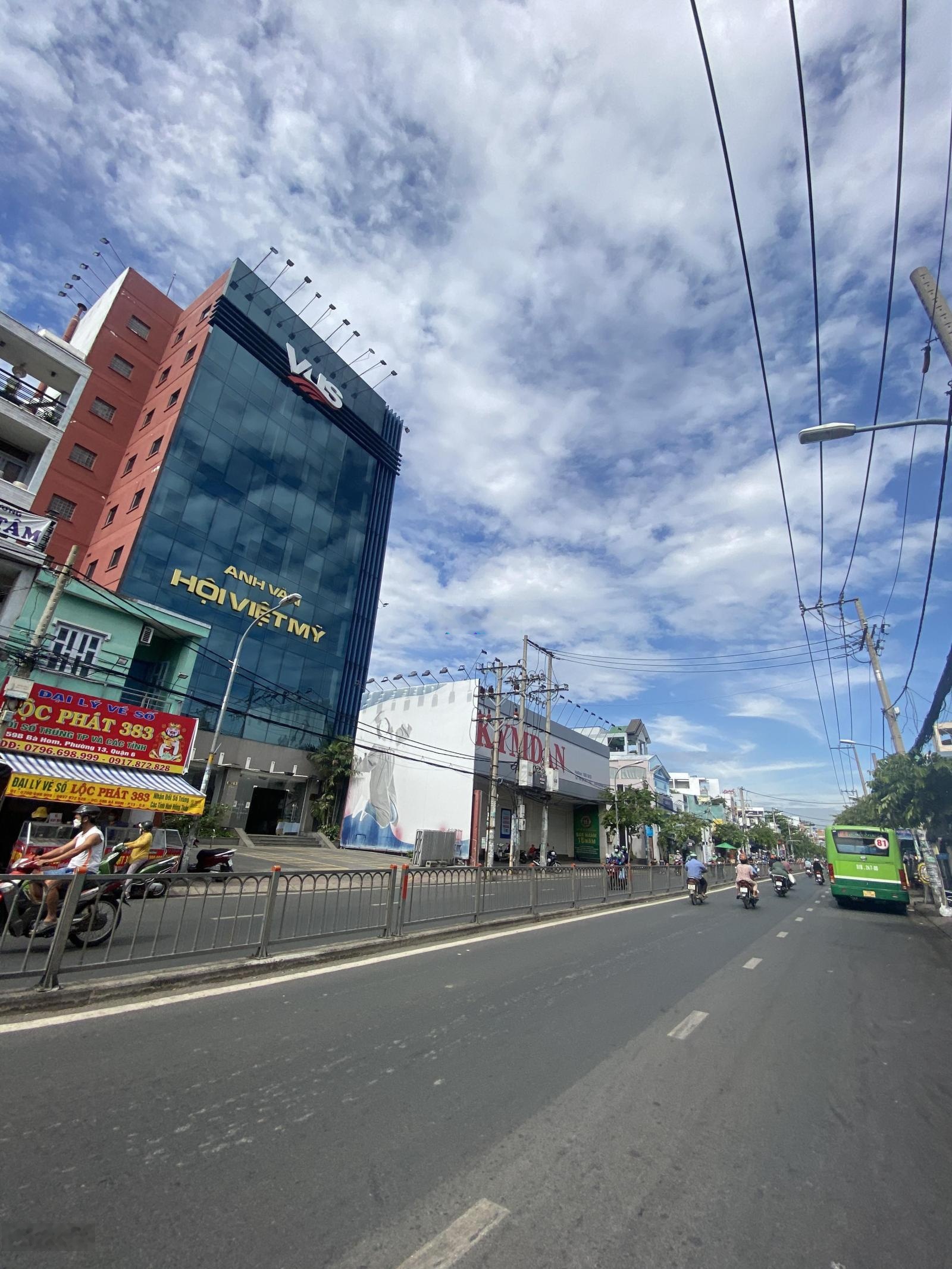 Nhà hẻm 1/ Bà Hom sát Chợ Phú Lâm dt 52m2 nhà trệt + Lững giá 2.55 tỷ