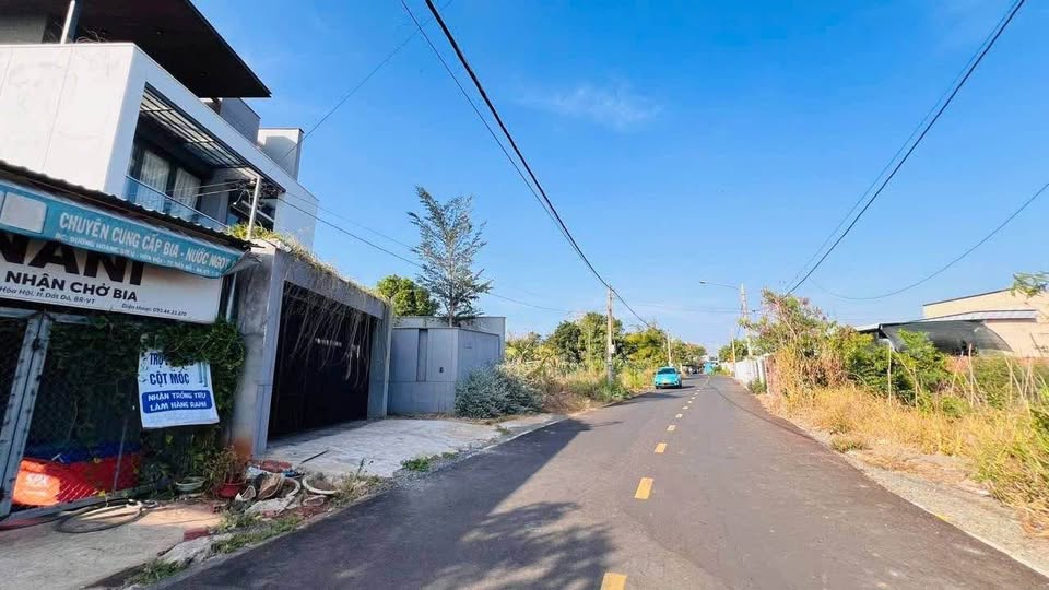 Bán đất trung tâm thị trấn Đất Đỏ, Bà Rịa - Vũng Tàu cũ, giá 1.75 tỷ