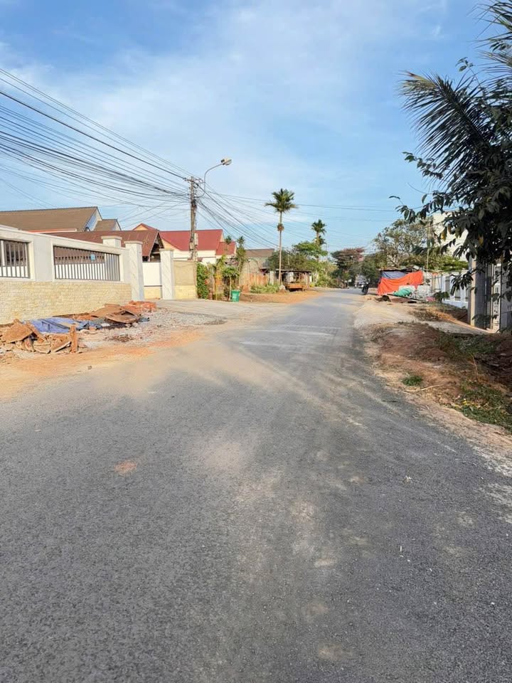 Bán đất hẻm 451/49 Y Moan, trung tâm Buôn Ma Thuột, đường ô tô, giá 5.19 tỷ