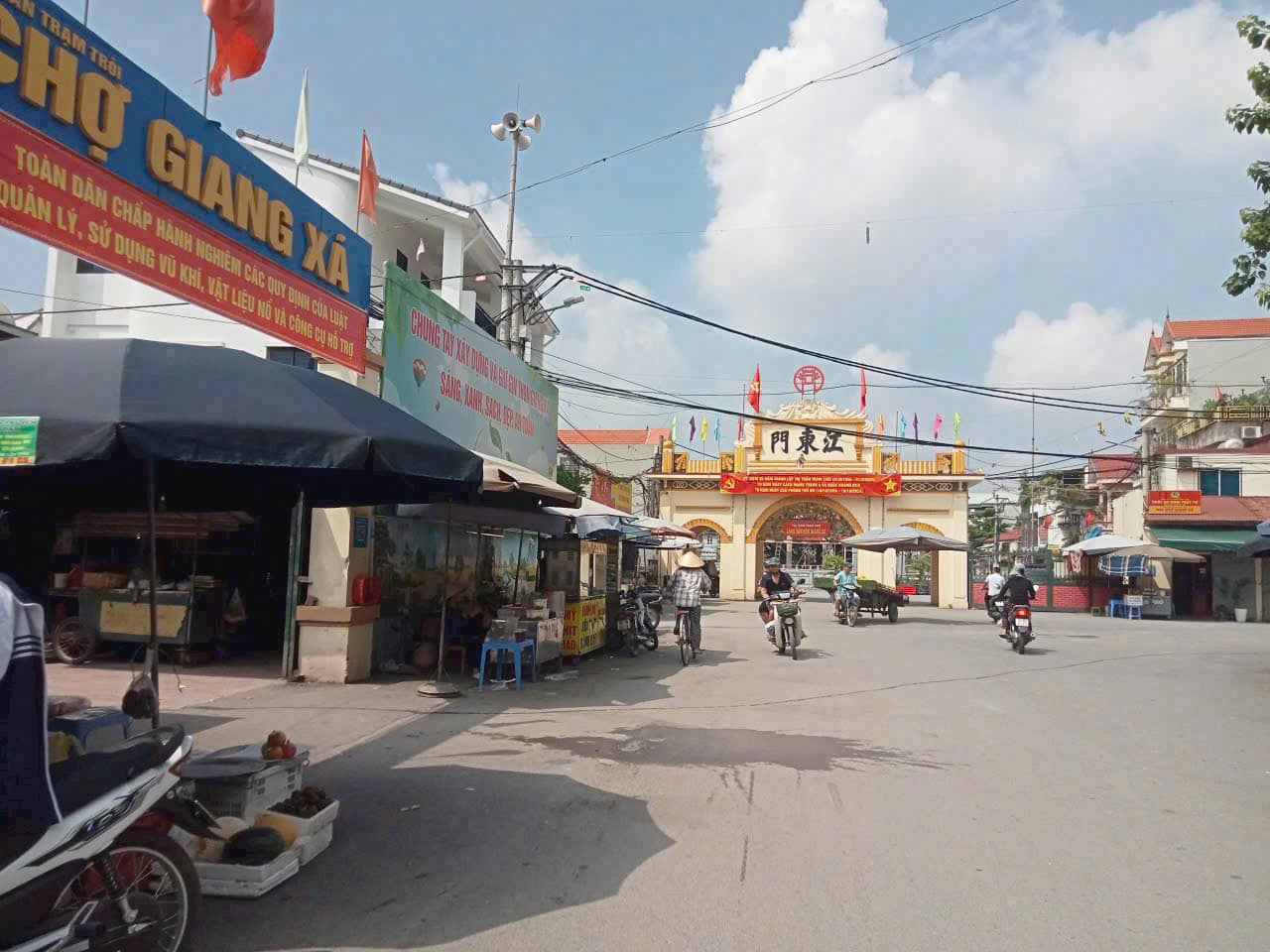 Bán 5 căn nhà mới tinh xây 4,5 tầng, diện tích 38,5m2 ở Giang Xá, Trạm Trôi, Hoài Đức