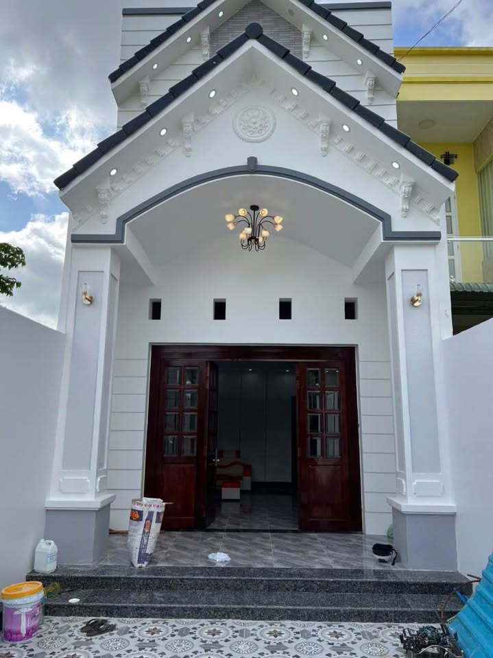 Nhà trệt lửng 3 phòng ngủ, 2 bếp, 2 toilet tại khu Nam Việt Long Hồ, Vĩnh Long