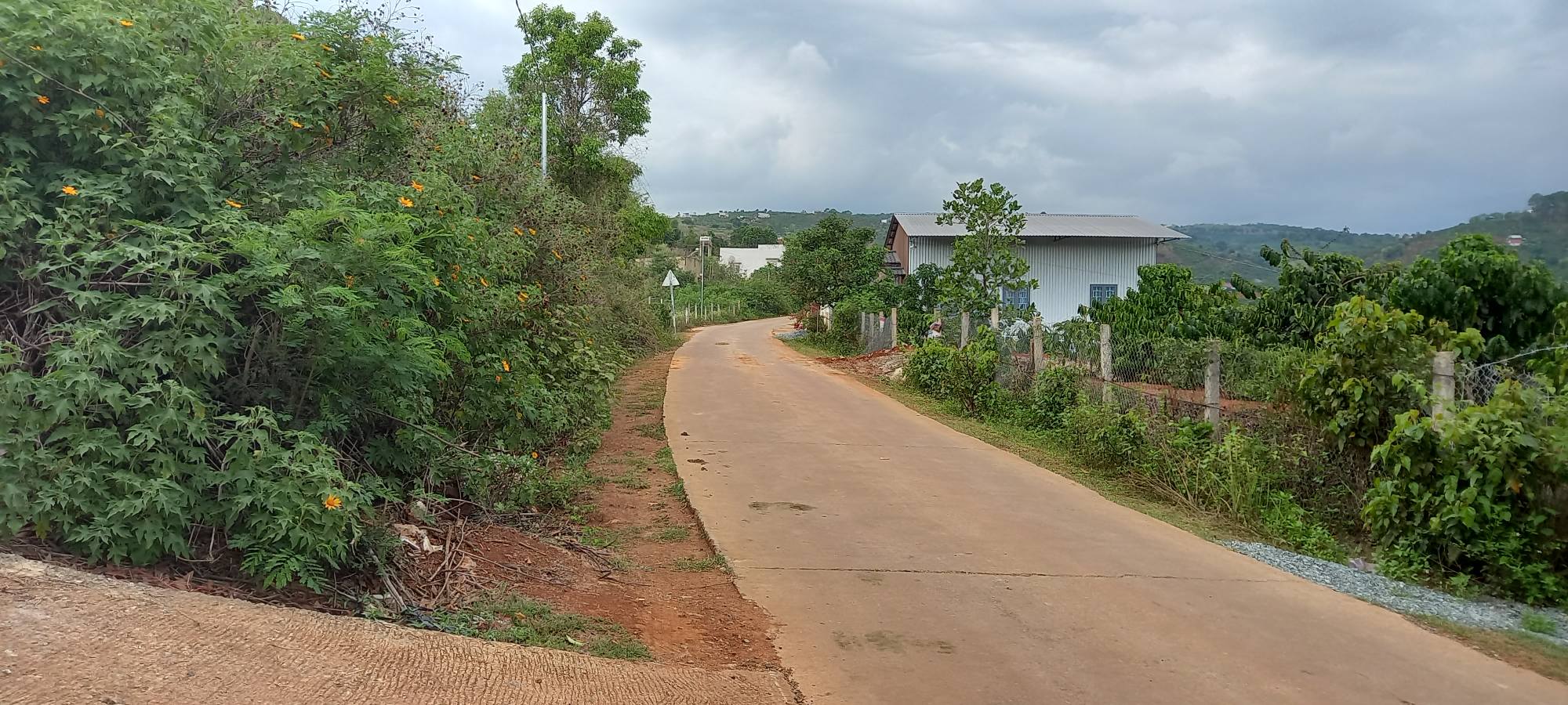 Bán đất thuộc Mê Linh, xã Nam Ban, Lâm Hà, giá 2.9 tỷ