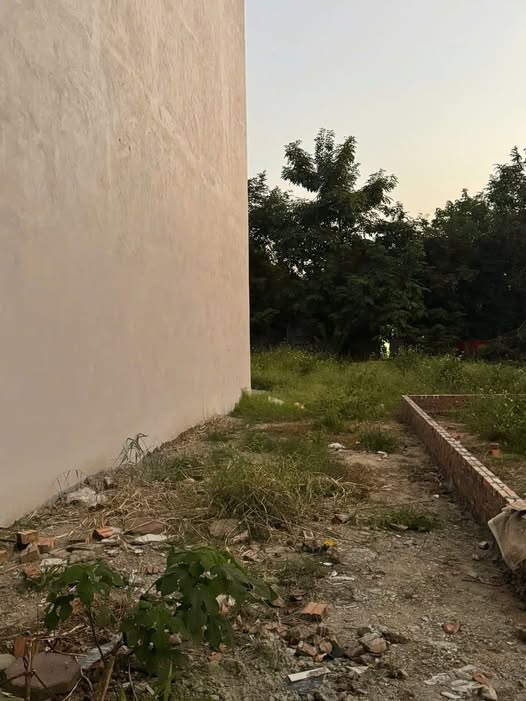 Bán đất phân lô, tái định cư Liên Ninh, Thanh Trì, 30m2, đường ô tô, chỉ nhỉnh 5 tỷ