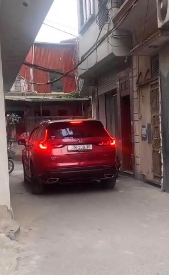 Bán nhà Huỳnh Cung, Tam Hiệp, 40m² x 3 tầng, dân tự xây kiên cố, giá 6.35 tỷ