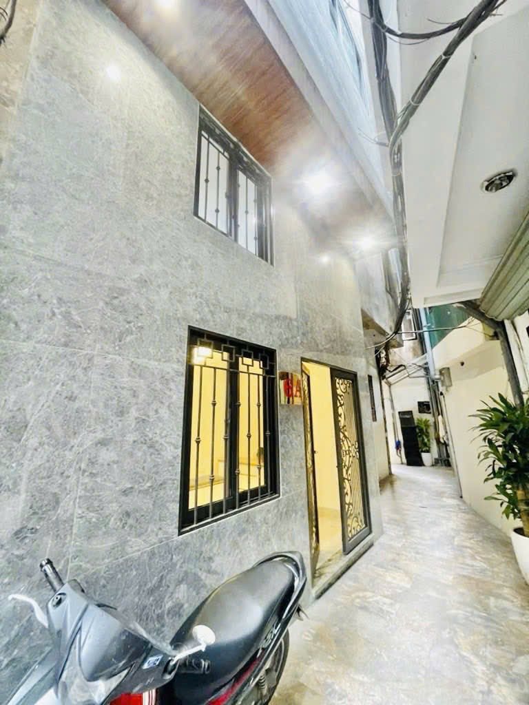 Chỉ 3.8 tỷ sở hữu nhà Hai Bà Trưng, diện tích 25m2 x 6 tầng, dòng tiền 10 triệu/tháng, 5m ra mặt phố, pháp lý rõ ràng