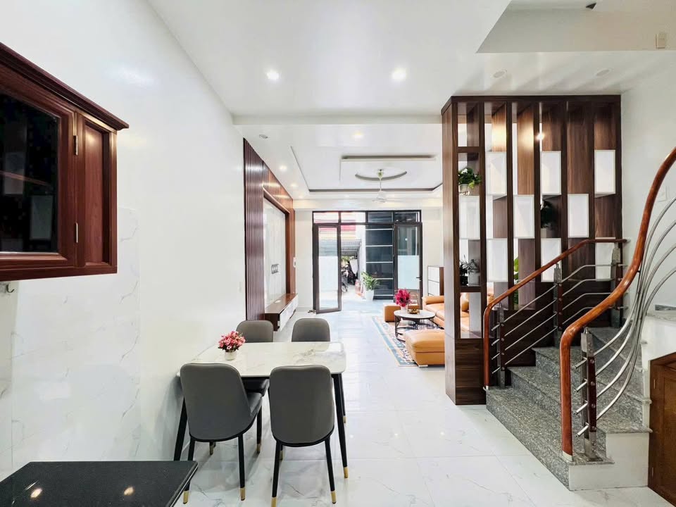 Bán nhà 3 tầng, 40m2 tại ngõ 389 Đằng Hải, Hải An, Hải Phòng, giá 2.89 tỷ