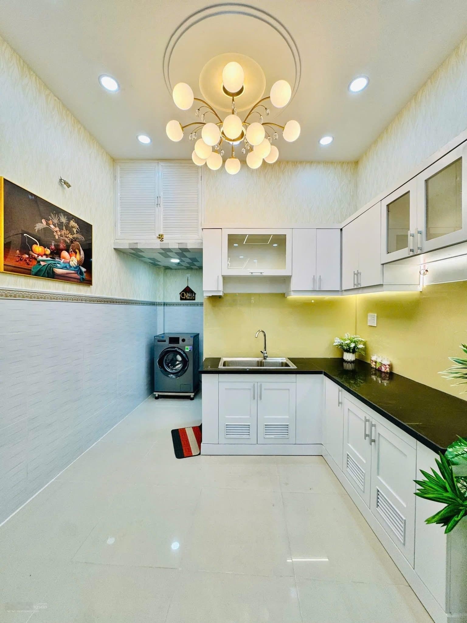 Nhà đẹp ngang 10mét giá mềm trung tâm lê đức thọ, p16, gò vấp