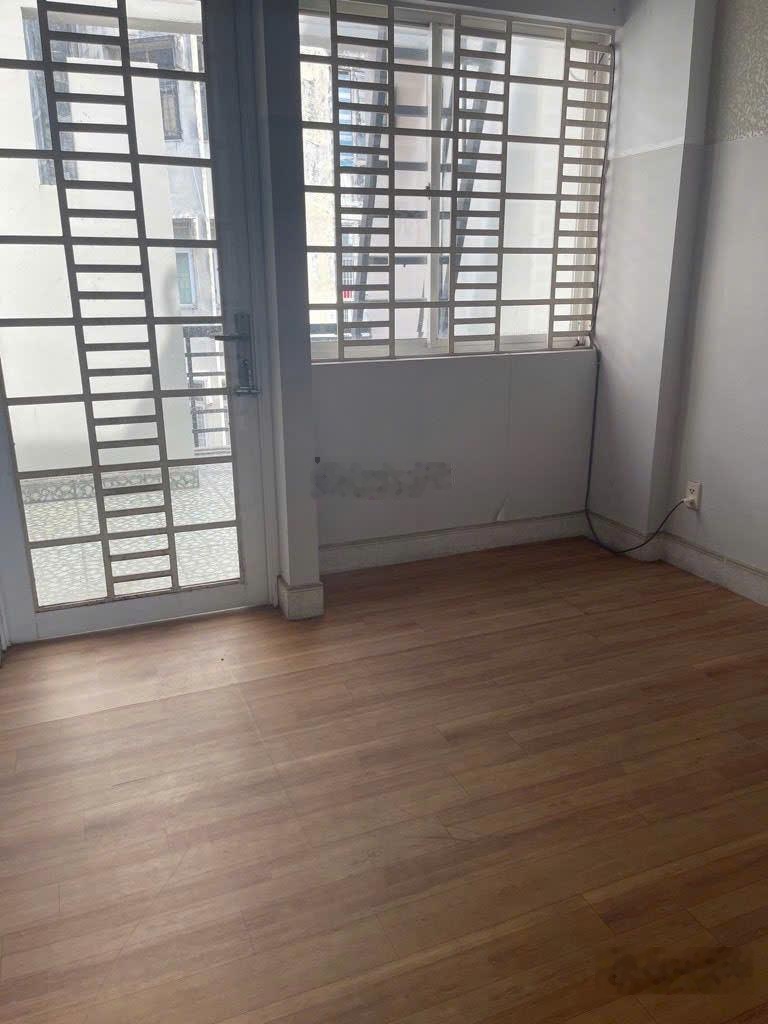 Quận 1, bến chương dương - giá 8,2ty - 3pn 4wc, hẻm 6m, diện tích: 27,9m2