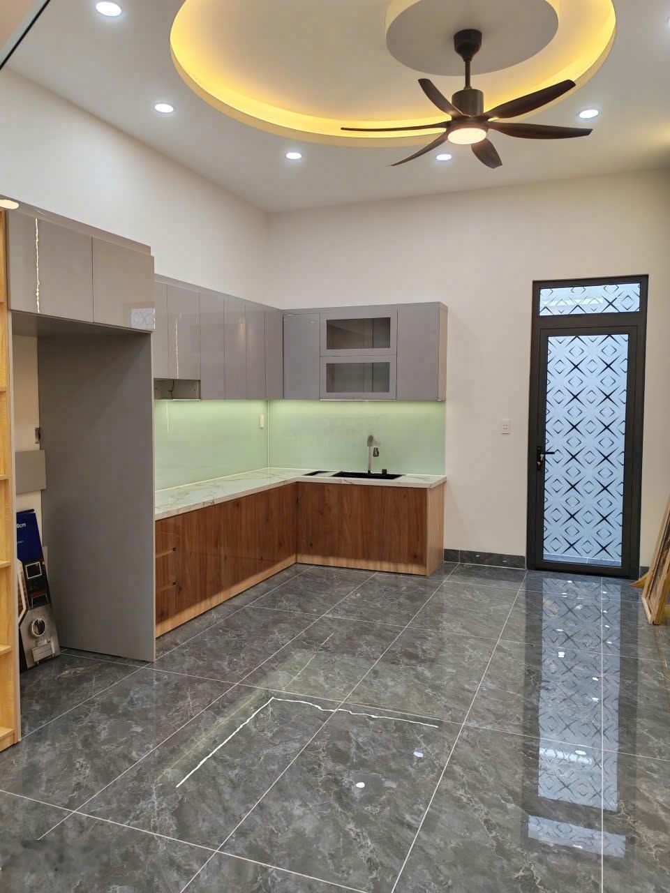 Bán nhà hẻm Tân Sơn Nhì, Q, Tân Phú DT; 4x4.5m DT 32m2 2 tầng sổ hồng riêng, giá; 1.95 tỷ TL