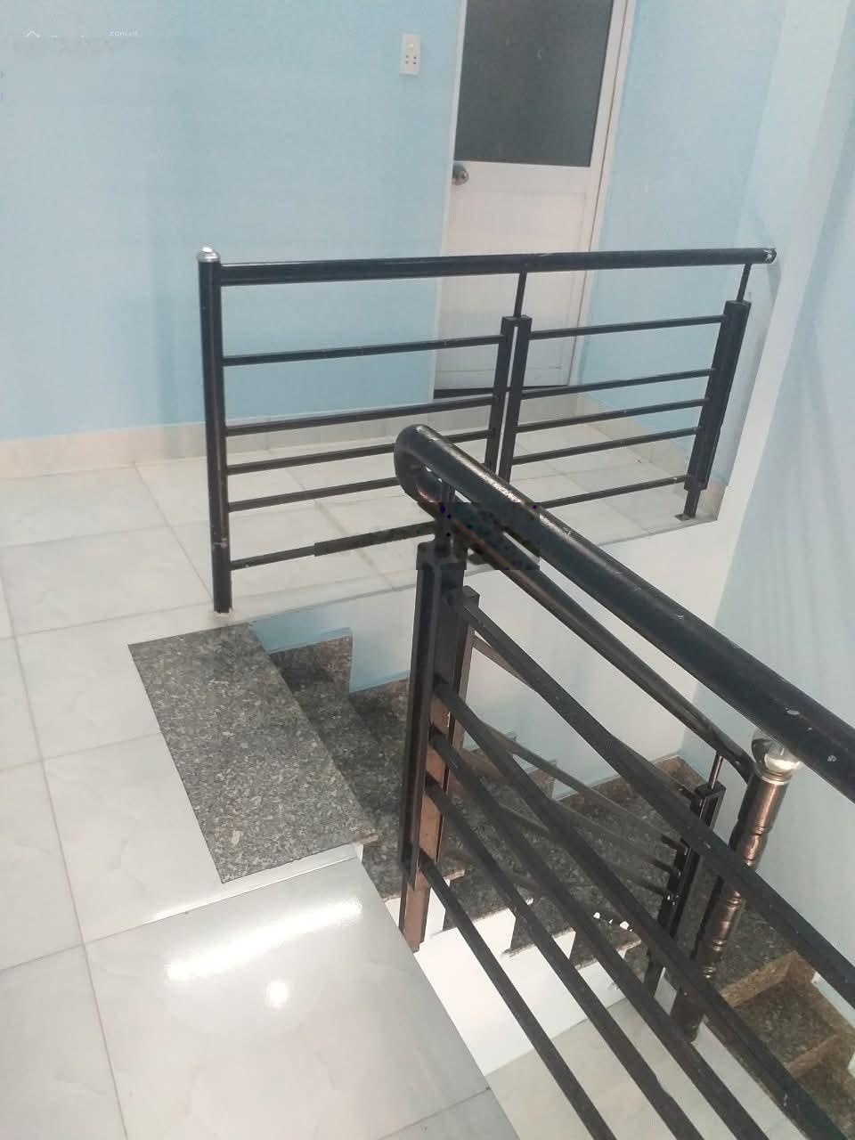 Nhà nguyên căn Lê Đức Thọ P13 DT 3.5x8m 1 lầu giá 5.5 tr tháng