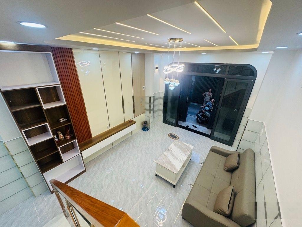 Nhà riêng 2PN, 2WC tại Nguyễn Thị Thập, 4 tỷ, 40m2,hiện hữu, hoàn công đủ, không lộ giới