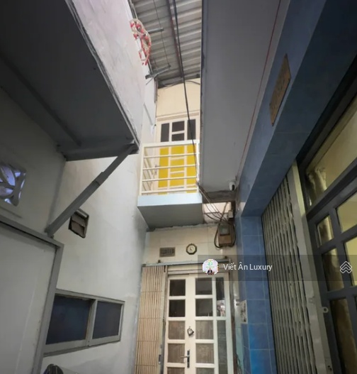 Hộ khẩu quận 1 - ngay ngã tư trần hưng đạo & nguyễn văn cừ - chỉ 3.35 tỷ