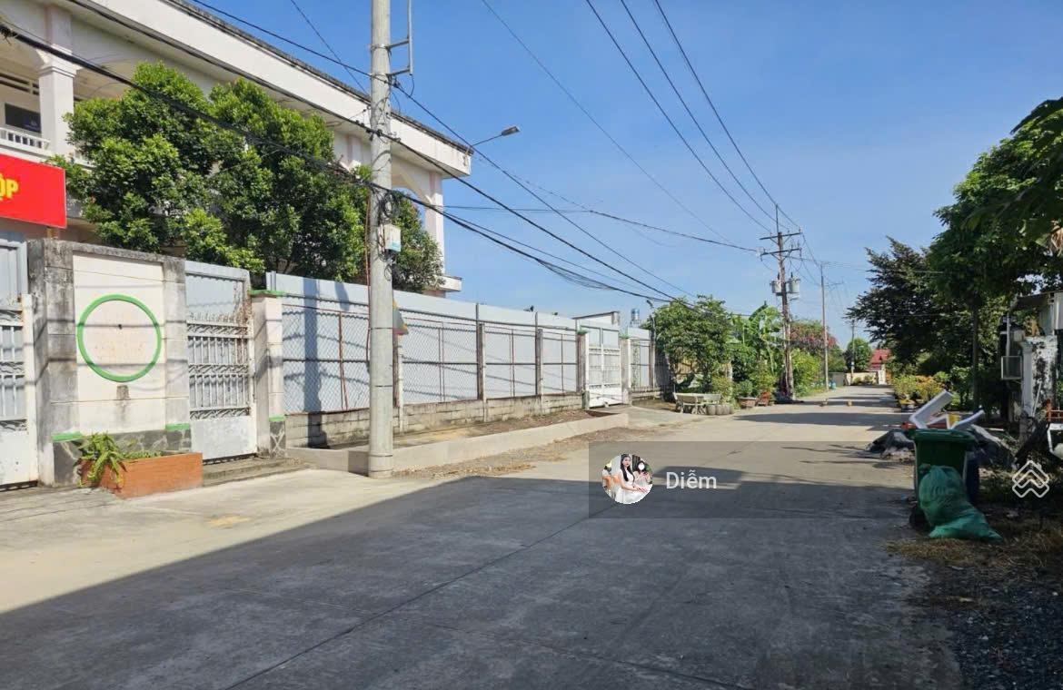 Chủ kẹt tiền cần thanh lý gấp lô đất 124m2 giá 900tr, Đ. Nguyễn Thị Se - Tân Thông Hội, có sổ riêng