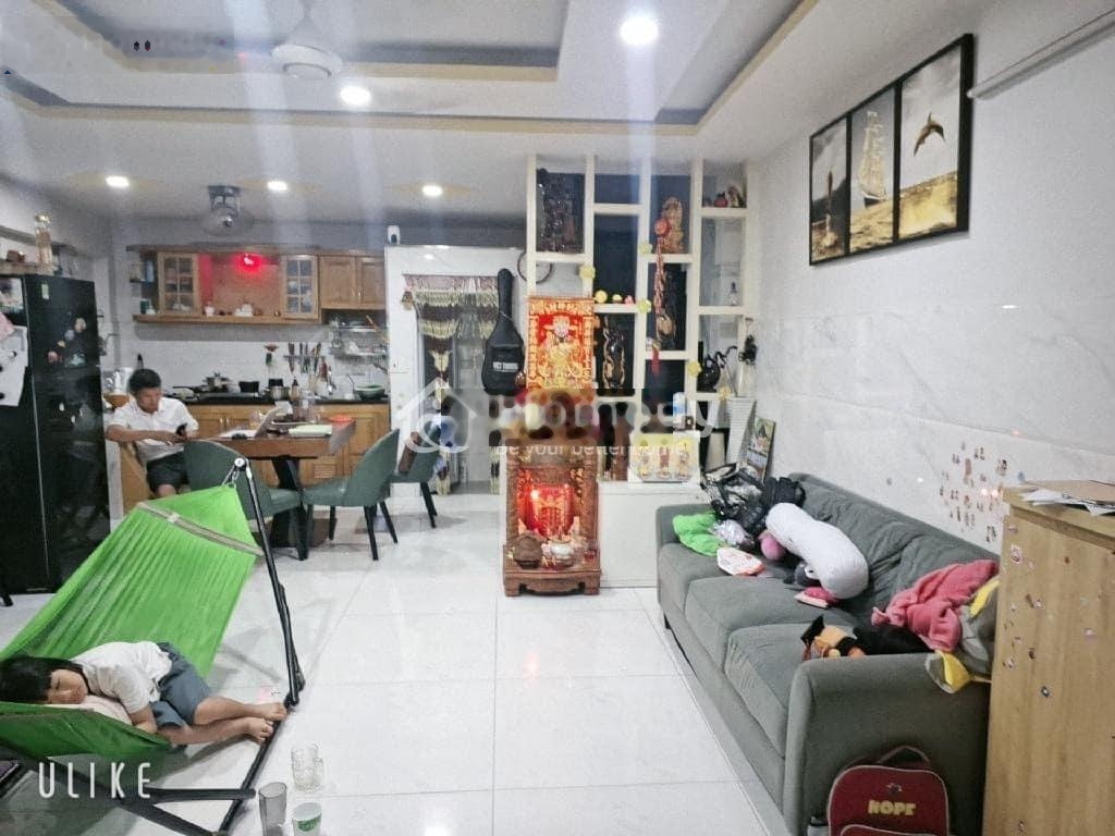 Kẹt nợ bán gấp nhà trả nợ - dt 63m2 Trần Xuân Soạn - q7-giá 1,05 tỷ-gần chợ