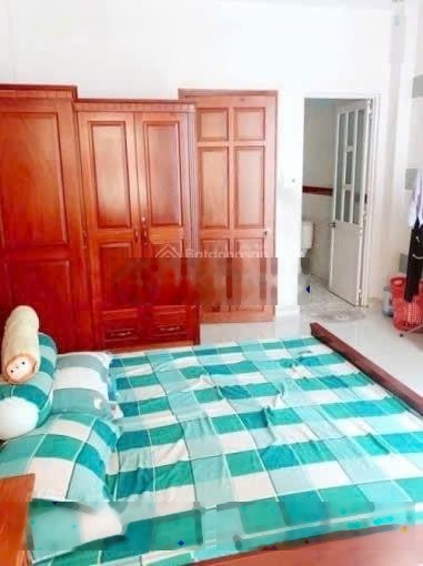 Về quê Cô Út bán gấp nhà Chợ Lớn Q6 - 57m2/830tr sổ hồng riêng kế Mega Bình Phú LH: 0776775324 a Vũ