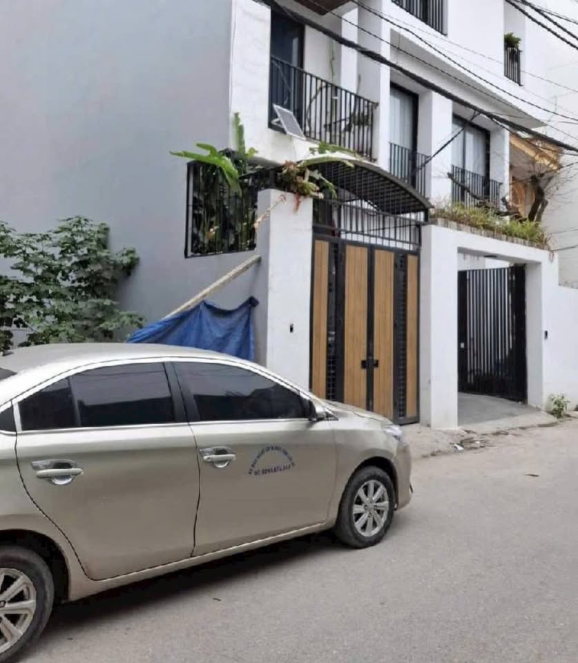 Bán nhà riêng quận Long Biên, thành phố Hà Nội giá 11 tỷ