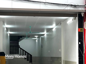 Chính chủ cho thuê mặt bằng tầng 1 diện tích 100m2, mặt tiền 4,2m, có vệ sinh khép kín, không chung chủ