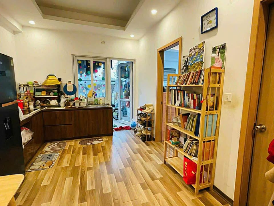 Cần cho thuê gấp căn hộ 65m2, 2 phòng ngủ, 2wc, full đồ nội thất tại khu đô thị Thanh Hà, Hà Đông, giá 6,5 triệu/tháng