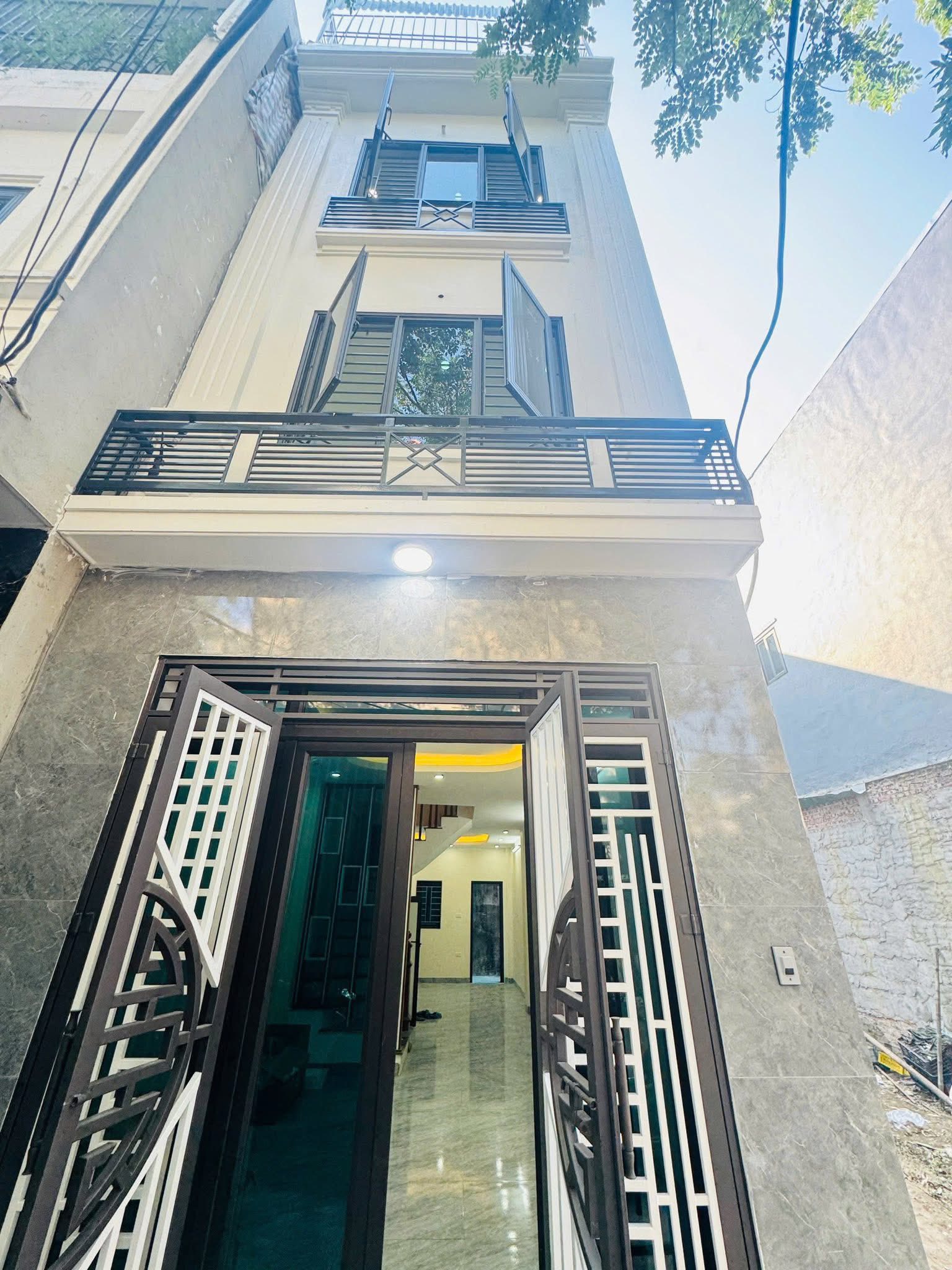 Bán nhà xây độc lập tại Hà Đông, 46m2, 4 tầng mới nguyên, cách Đại học Phenikaa 3.5km, giá 3.x tỷ