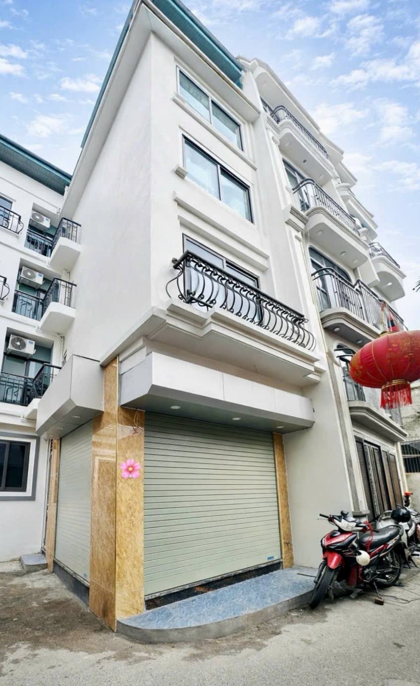 Bán nhà Phan Đình Giót, Hà Đông, 5 tầng, thang máy, ngõ thông, gần phố, ô tô 7 chố đỗ cửa