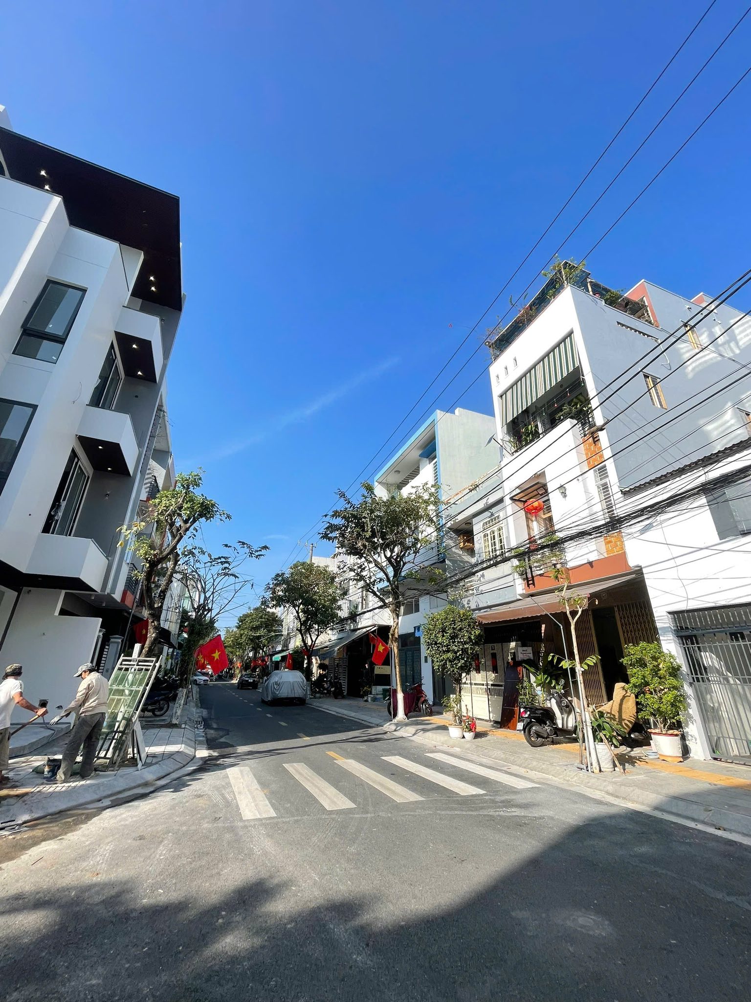 Bán nhà đẹp Hòa Cường, Hải Châu, nhà mới 3 tầng full nội thất