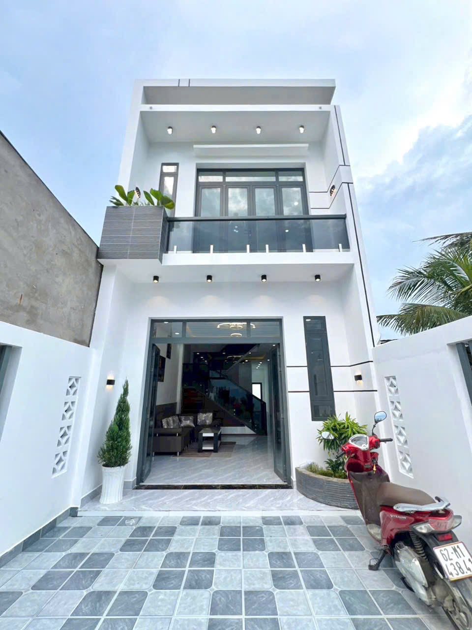 Bán nhà 1 lầu mặt tiền đường Thuận Thành nhựa 6m, xã Mỹ Lộc, Cần Giuộc, giá 2.6 tỷ