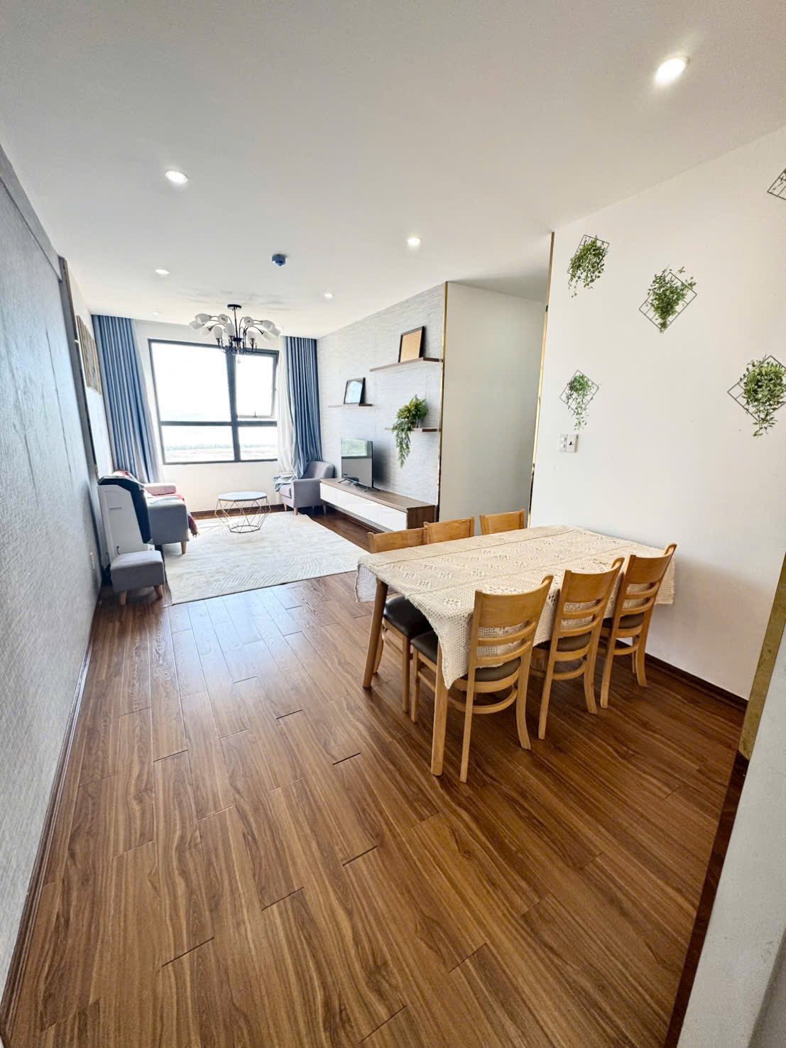 Cho thuê căn hộ thương mại An Phú Thịnh, gần Đại học FPT, giá 6.5 triệu/tháng